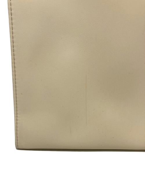 Yves Saint Laurent（イヴサンローラン）Yves Saint Laurent (イヴサンローラン) Vintageハンドバッグ ホワイトの古着・服飾アイテム