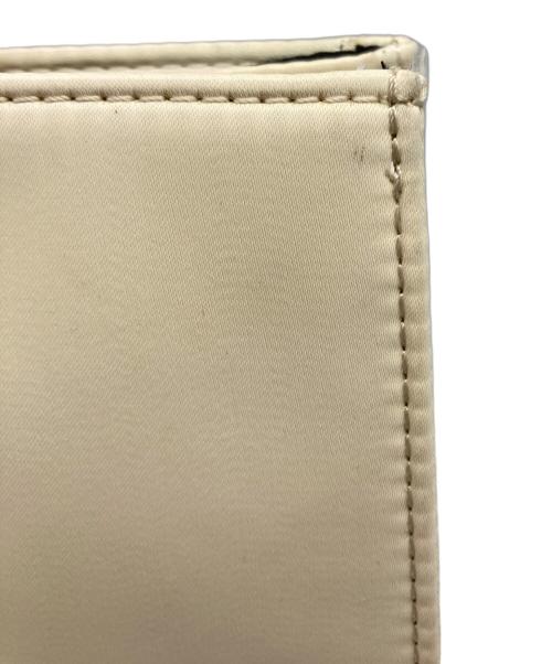 Yves Saint Laurent（イヴサンローラン）Yves Saint Laurent (イヴサンローラン) Vintageハンドバッグ ホワイトの古着・服飾アイテム