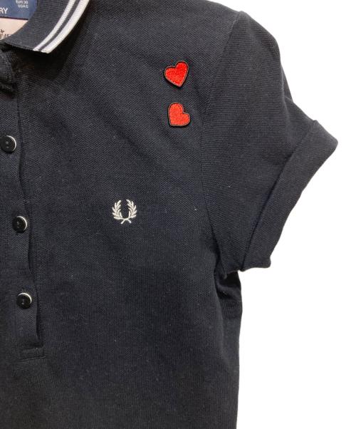 FRED PERRY（フレッドペリー）FRED PERRY (フレッドペリー) AMY WINEHOUSE (アイミー・ワインハウス) ポロシャツ ブラック サイズ:Mの古着・服飾アイテム