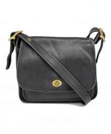 COACH（コーチ）の古着「ランブラーターンロック フラップ レザー ショルダーバッグ」｜ブラック