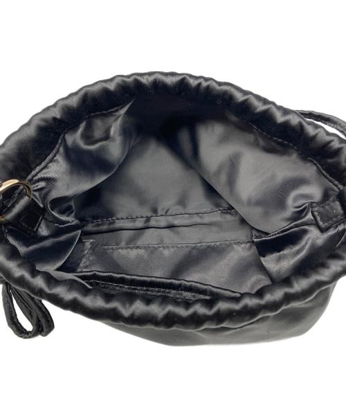 CELERI（セルリ）CELERI (セルリ) SATIN MINI POUCH ブラックの古着・服飾アイテム