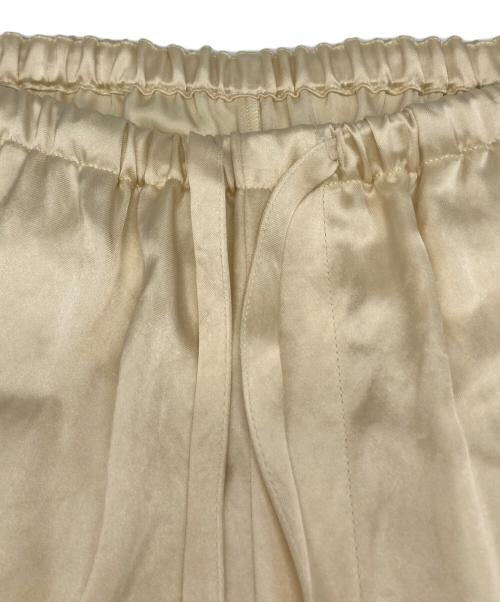 TODAYFUL（トゥデイフル）TODAYFUL (トゥデイフル) Satin Easy Pants サテニージーパンツ アイボリー サイズ:38の古着・服飾アイテム