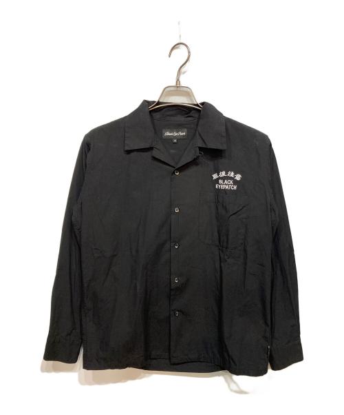 BlackEyePatch（ブラックアイパッチ）BlackEyePatch (ブラックアイパッチ) HWC LABEL EMBROIDERED OPEN COLLER SHIRT ブラック サイズ:Sの古着・服飾アイテム