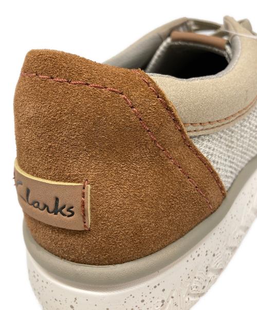 CLARKS（クラークス）CLARKS (クラークス) Relaxlite Lace ベージュ サイズ:26.5 未使用品の古着・服飾アイテム