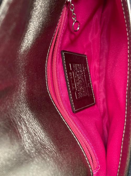 COACH（コーチ）COACH (コーチ) シグネチャーハンドバッグ ブラックの古着・服飾アイテム