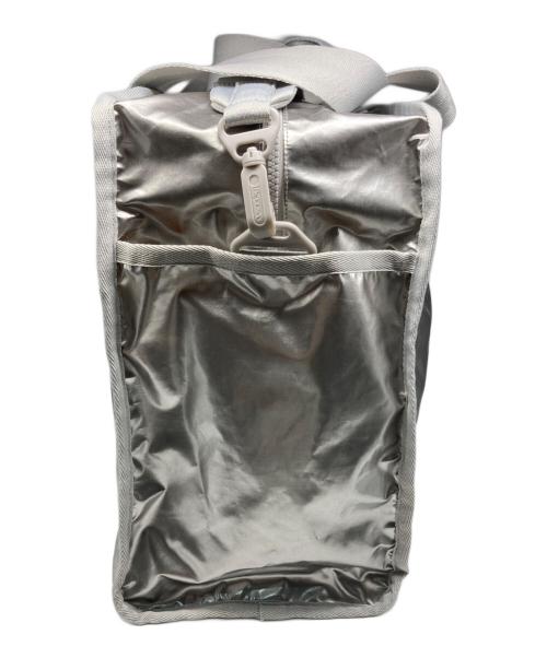 LeSportsac（レスポートサック）LeSportsac (レスポートサック) ひとりっぷ (ヒトリップ) ONE DAY CABIN シルバーの古着・服飾アイテム