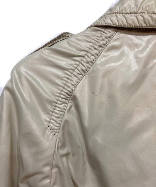 MONCLER（モンクレール）MONCLER (モンクレール) ナイロントレンチコート ベージュの古着・服飾アイテム
