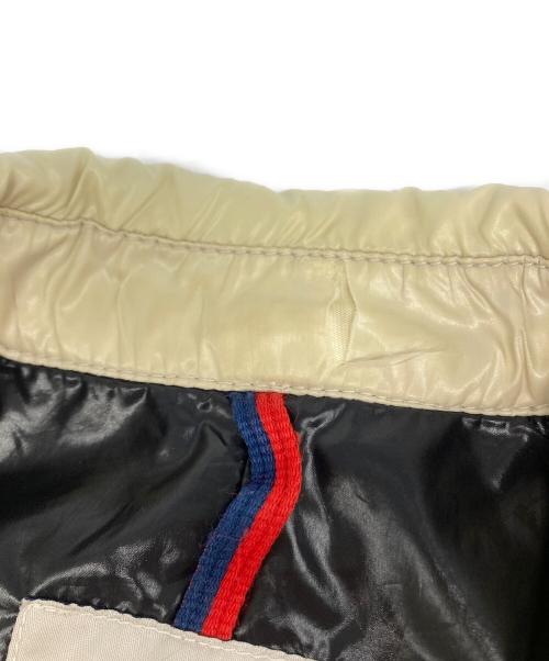 MONCLER（モンクレール）MONCLER (モンクレール) ナイロントレンチコート ベージュの古着・服飾アイテム