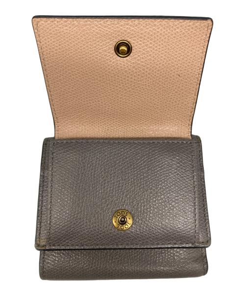 TOD'S（トッズ）TOD'S (トッズ) 3つ折り財布 グレーの古着・服飾アイテム