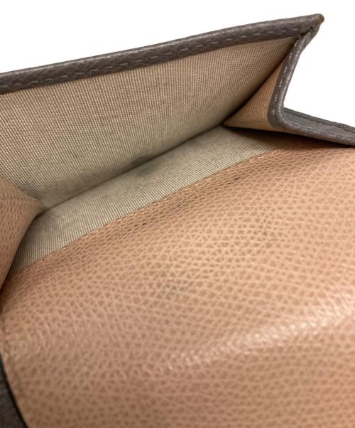 TOD'S（トッズ）TOD'S (トッズ) 3つ折り財布 グレーの古着・服飾アイテム