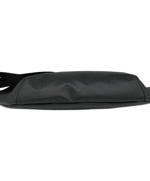 RE:FORM（リフォーム）RE:FORM (リフォーム) ES:01 ESSENTIAL SLING 1.2L ブラックの古着・服飾アイテム