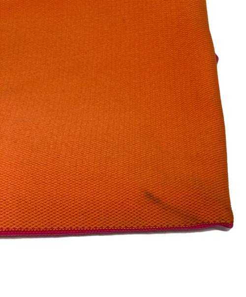 GOOD GOODS ISSEY MIYAKE（グッドグッズ イッセイミヤケ）GOOD GOODS ISSEY MIYAKE (グッドグッズ イッセイミヤケ) MOKKO FLAP POUCH オレンジの古着・服飾アイテム