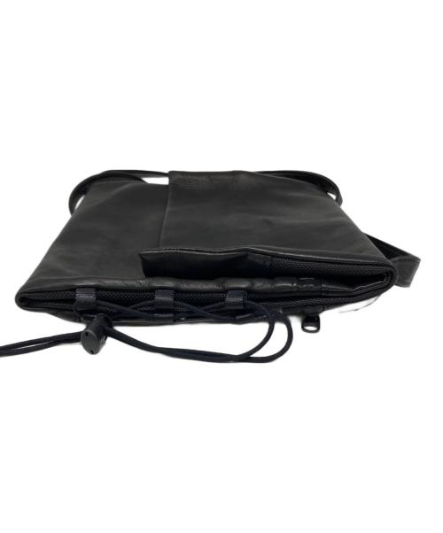 YOHJI YAMAMOTO（ヨウジヤマモト）YOHJI YAMAMOTO (ヨウジヤマモト) GARMENT LEATHER BOTTLE SACOCHE ブラックの古着・服飾アイテム