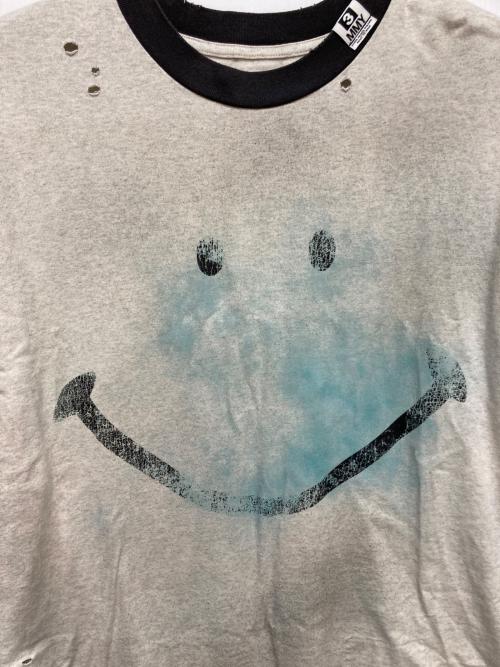 Maison MIHARA YASUHIRO（メゾン ミハラ ヤスヒロ）Maison MIHARA YASUHIRO (メゾン ミハラ ヤスヒロ) SMILY FACE PRINTED DISTRESSED TEE グレー サイズ:44の古着・服飾アイテム