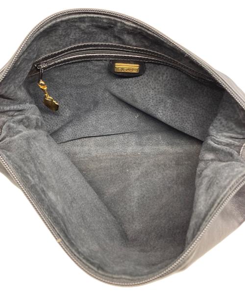 GUCCI（グッチ）GUCCI (グッチ) レザークラッチバッグ ブラックの古着・服飾アイテム