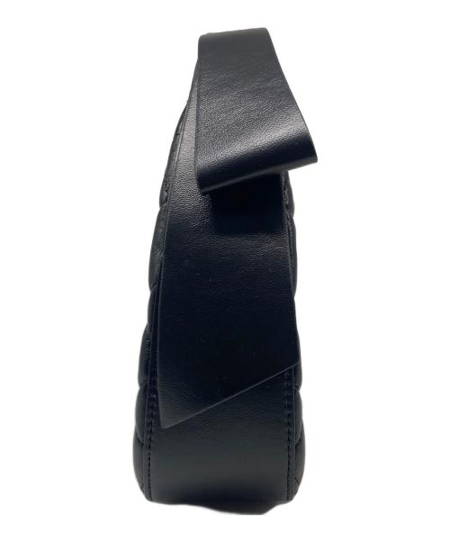 CHARLES & KEITH（チャールズアンドキース）CHARLES & KEITH (チャールズアンドキース) ジェイニーキルトパールバッグ ブラックの古着・服飾アイテム
