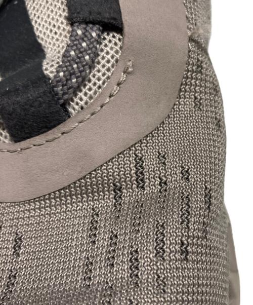 on（オン）on (オン) クラウド モンスター ランニングシューズ グレー サイズ:26.5の古着・服飾アイテム