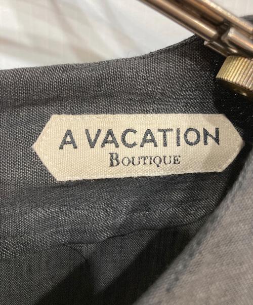 A VACATION（ア ヴァケーション）A VACATION (ア ヴァケーション) ヘンプノースリーブワンピース グレー サイズ:FREEの古着・服飾アイテム
