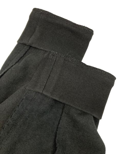 PERVERZE（パーバーズ）PERVERZE (パーバーズ) ダメージ加工パーカー ブラック サイズ:FREEの古着・服飾アイテム