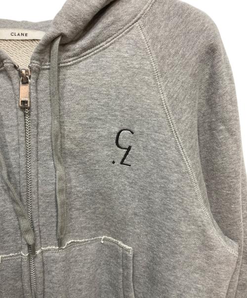 CLANE（クラネ）CLANE (クラネ) CLANE LOGO COMPACT ZIP UP HOODIE グレー サイズ:1の古着・服飾アイテム