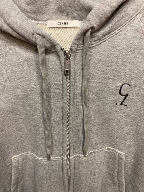 CLANE（クラネ）CLANE (クラネ) CLANE LOGO COMPACT ZIP UP HOODIE グレー サイズ:1の古着・服飾アイテム
