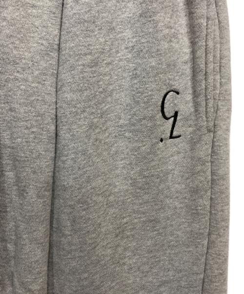 CLANE（クラネ）CLANE (クラネ) LOGO SWEAT TUCK WIDE PANTS グレーの古着・服飾アイテム