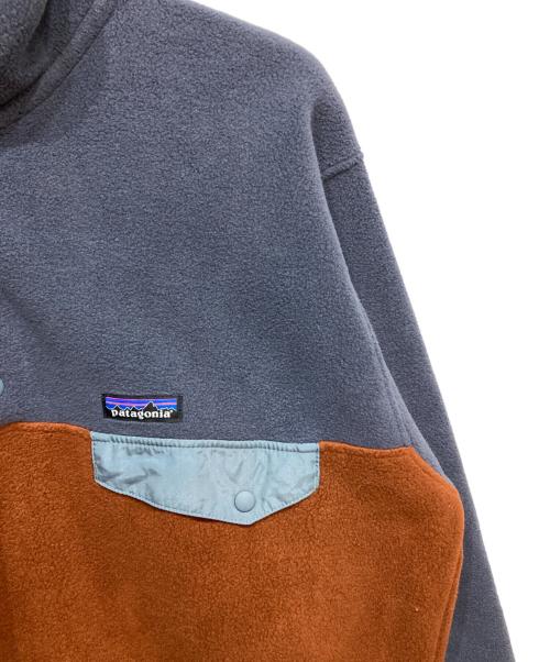 Patagonia（パタゴニア）Patagonia (パタゴニア) ライトウェイト シンチラ スナップT プルオーバー グレー サイズ:Ｍの古着・服飾アイテム