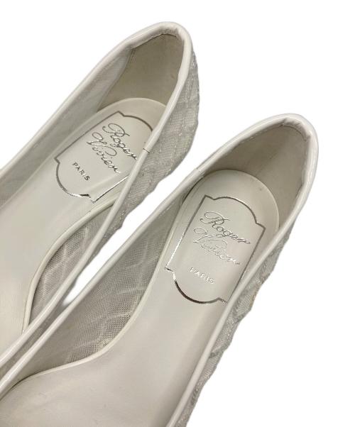Roger Vivier（ロジェ ヴィヴィエ）Roger Vivier (ロジェ ヴィヴィエ) ヒールパンプス ホワイト サイズ:35の古着・服飾アイテム