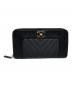 CHANEL（シャネル）の古着「マドモアゼル ココマークラウンドジップウォレット」