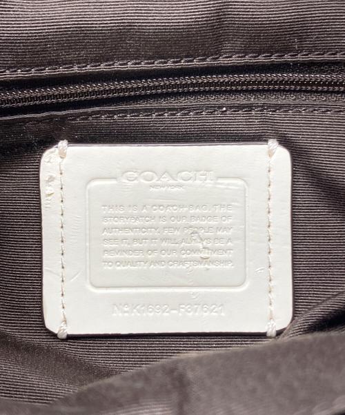 COACH（コーチ）COACH (コーチ) リュック ホワイトの古着・服飾アイテム