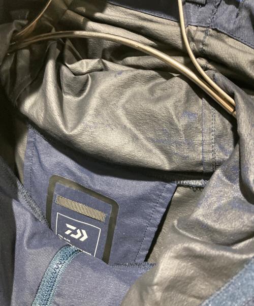 DAIWA LIFESTYLE（ダイワ ライフスタイル）DAIWA LIFESTYLE (ダイワ ライフスタイル) GORE-TEX CORDURA PACKABLE HOODIE ネイビー サイズ:Mの古着・服飾アイテム