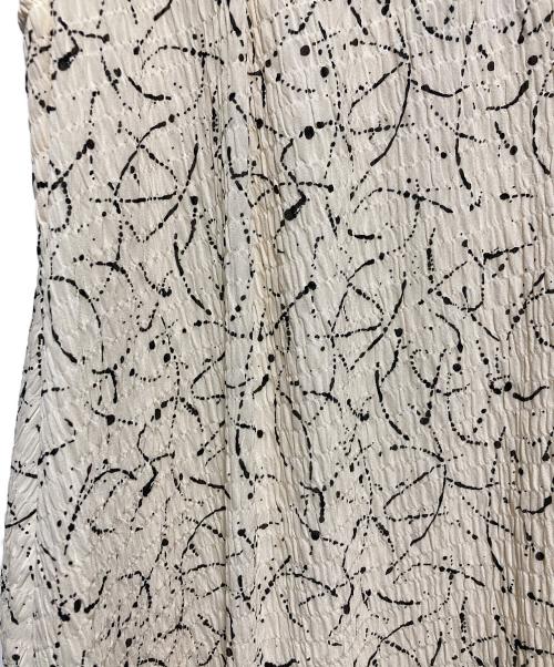 heliopole（エリオポール）heliopole (エリオポール) DEVEAUX BI-COLOR PRINT N/S DRESS アイボリー×ブラック サイズ:FREEの古着・服飾アイテム