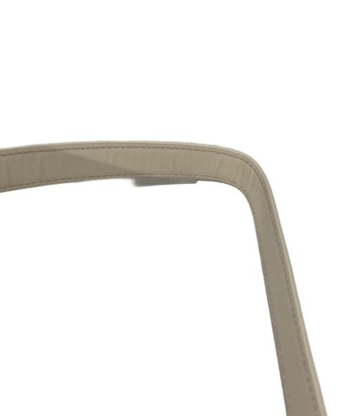 osoi（オソイ）OSOI (オソイ) ミニハンドバッグ アイボリーの古着・服飾アイテム