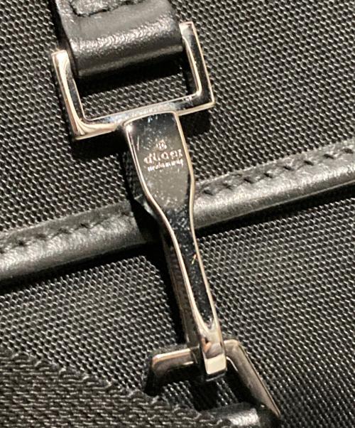 GUCCI（グッチ）GUCCI (グッチ) GGキャンバスウエストバッグ ブラックの古着・服飾アイテム