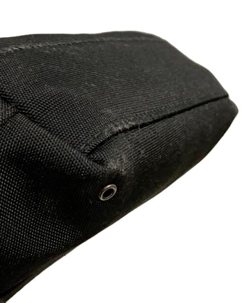 GUCCI（グッチ）GUCCI (グッチ) GGキャンバスウエストバッグ ブラックの古着・服飾アイテム