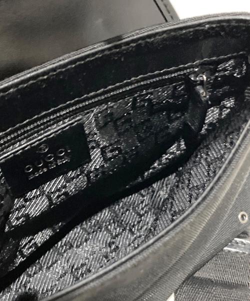 GUCCI（グッチ）GUCCI (グッチ) GGキャンバスウエストバッグ ブラックの古着・服飾アイテム