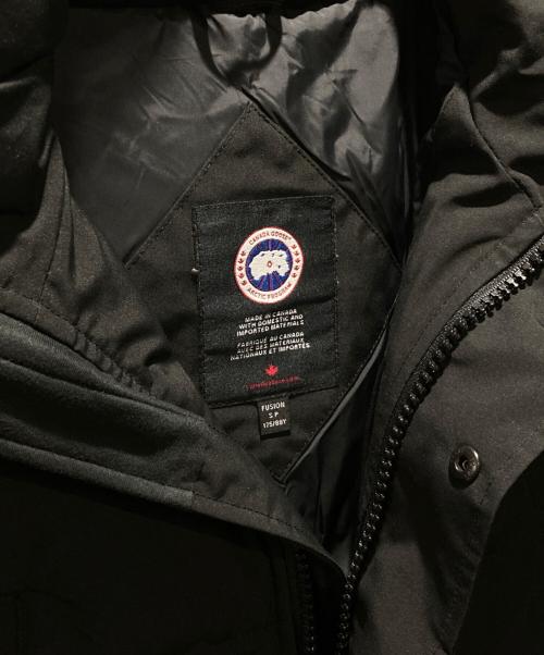 CANADA GOOSE（カナダグース）CANADA GOOSE (カナダグース) ダウンジャケット ブラック サイズ:Ｓの古着・服飾アイテム