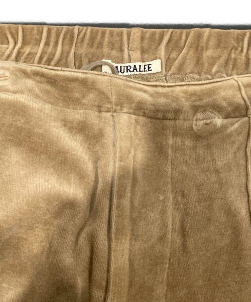 AURALEE（オーラリー）AURALEE (オーラリー) ORGANIC COTTON VELOUR PANTS ベージュ サイズ:5の古着・服飾アイテム