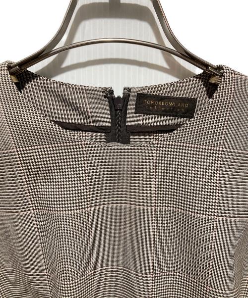 TOMORROW LAND collection（トゥモローランドコレクション）TOMORROW LAND collection (トゥモローランドコレクション) ピンキーグレンチェック ベルテッドペプラムブラウス ブラウン サイズ:36の古着・服飾アイテム