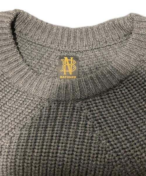 BATONER（バトナ―）BATONER (バトナ―) シグネチャー クルーネック セーター グレー サイズ:4の古着・服飾アイテム