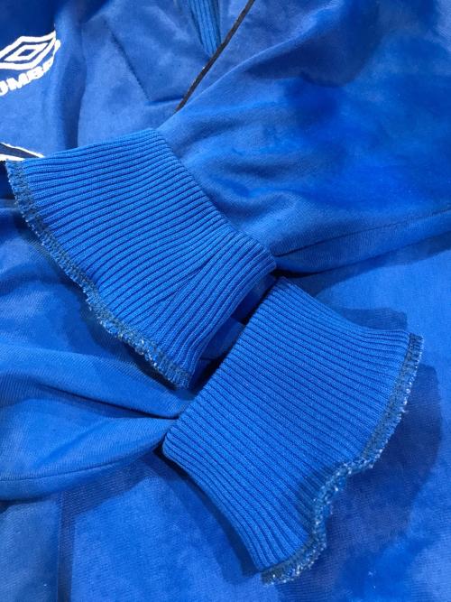 UMBRO（アンブロ）UMBRO (アンブロ) ドリルトップ チェルシー 切替スウェット ブルー サイズ:Mの古着・服飾アイテム