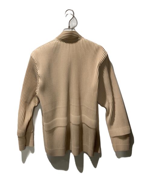 HOMME PLISSE ISSEY MIYAKE（オム プリッセ イッセイ ミヤケ）HOMME PLISSE ISSEY MIYAKE (オムプリッセ イッセイ ミヤケ) プリーツジップジャケット ベージュ サイズ:2の古着・服飾アイテム
