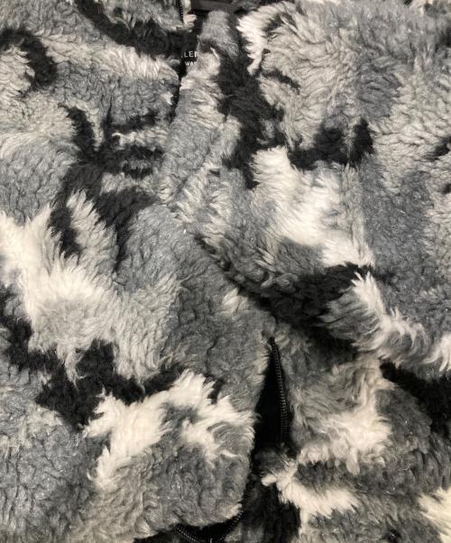 BALENCIAGA（バレンシアガ）BALENCIAGA (バレンシアガ) 22AW カモフラージュファージャケット グレー サイズ:44の古着・服飾アイテム
