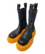 BOTTEGA VENETAボッテガベネタ）の古着「タイヤチェルシーブーツ」｜ブラック