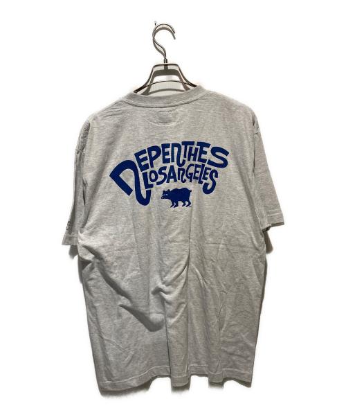 Unlikely（アンライクリー）Unlikely (アンライクリー) NEPENTHES (ネペンテス) ICON POCKET T-SHIRT グレー サイズ:Lの古着・服飾アイテム