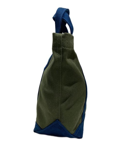 maison kitsune（メゾンキツネ）MAISON KITSUNE (メゾンキツネ) 2WAYショルダーバッグ カーキの古着・服飾アイテム