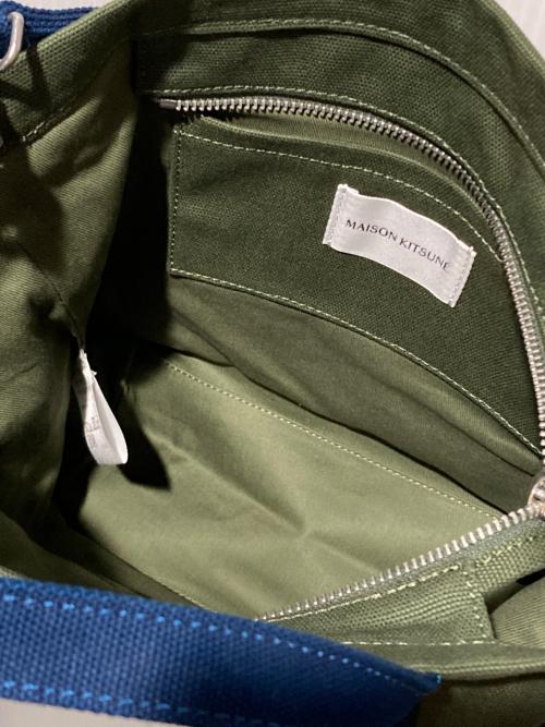 maison kitsune（メゾンキツネ）MAISON KITSUNE (メゾンキツネ) 2WAYショルダーバッグ カーキの古着・服飾アイテム