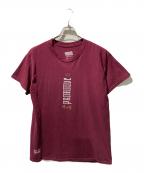 Primitiveプリミティブ）の古着「プリントTシャツ」｜ボルドー