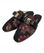 Salvatore Ferragamoサルヴァトーレ フェラガモ）の古着「ヴァラリボンサンダル」｜ブラック