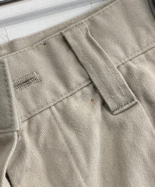 IS ISSEY MIYAKE（アイエスイッセイミヤケ）IS ISSEY MIYAKE (アイエスイッセイミヤケ) ハーフパンツ ベージュ サイズ:Ｍの古着・服飾アイテム